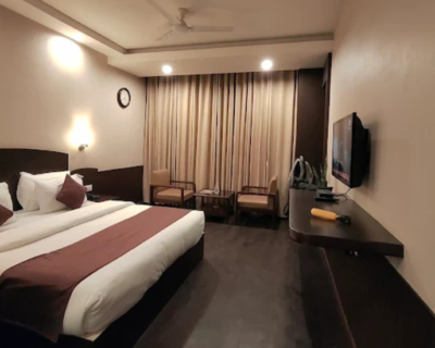 hotel-lazeez-hisar-photos