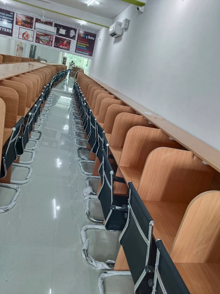 The Real Library, Hisar